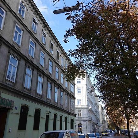 Studio U Parkplatz, Zentrale Ruhelage Neben Grunoase Lejlighed Wien Eksteriør billede